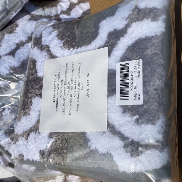 Bath mat Non Slip, Fluffy Microfiber Bathroom Rugs Washable, Grey, 16x24 Inch - Picture 5 of 5